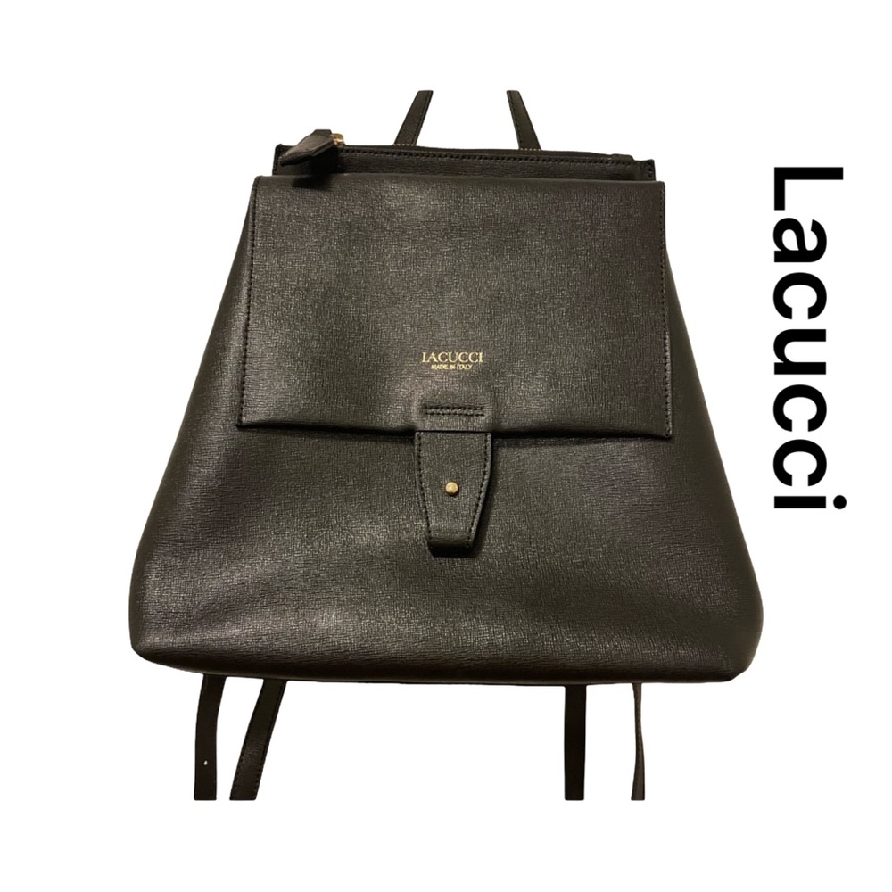 Lacucci leather backpack style purse in black with interior zip pocket